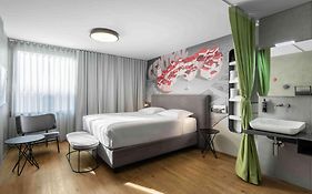 Hotel Ibis Styles Centre  3*